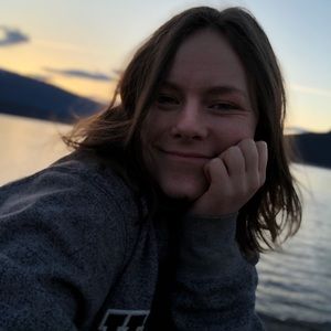 Meet your Posher, Hannah